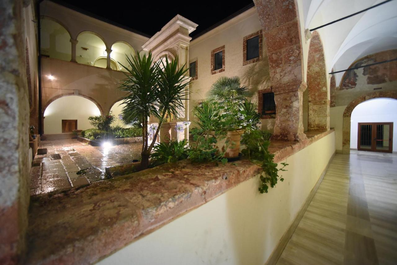 Convento Di Stignano Hotel Rignano Garganico Eksteriør billede